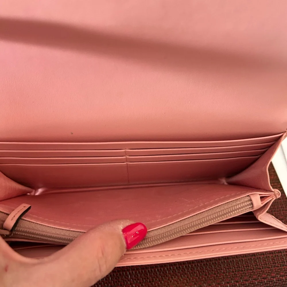 Gucci GG Pink Marmont Wallet w/Chain - Picture 12 of 16